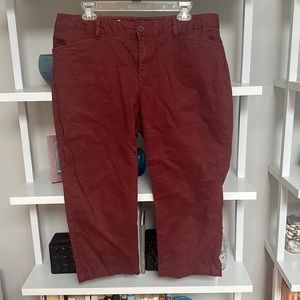 Red Eddie Bauer LegendWash Stretch cropped pants, 14 Petite. For curvy figures.